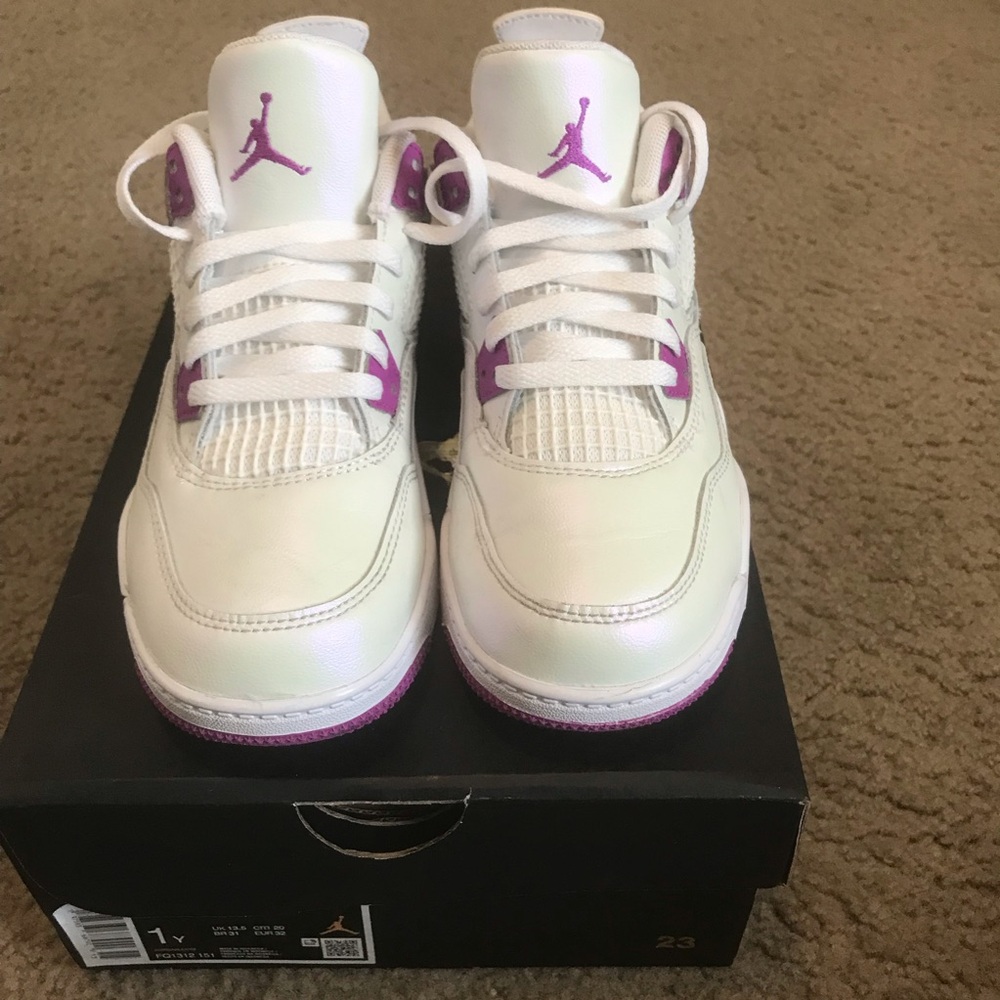 Jordan 4 Retro
